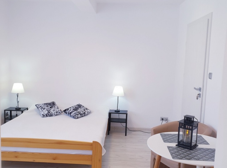 POKOJE GOŚCINNE GRAŻYNA GLEMBIN  Pokoj nr 3 na parterze/2 osobowy?v=1.0.1