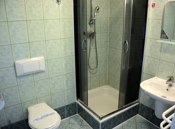 Dom Wypoczynkowy DUNA Łazienka - pok&oacute;j 3-os?v=1.0.1